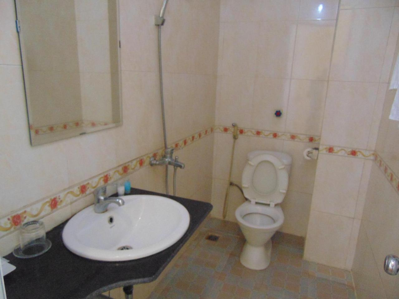 Thanh Huong Hotel Ханой Экстерьер фото